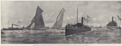 Første løp i serien med internasjonale yachtrace mellom Defender og Valkyrie III av Harry M. Pettit
