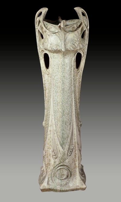 Art Nouveau: Jardiniere rundt 1902-1903 laget av Hector Guimard (1867-1942), 1900-tallet. Sevres, Nasjonalmuseet for keramikk. av Hector Guimard