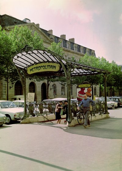 Utsikt over inngangen til Hotel de Ville Metropolitain, 1899-1904 av Hector Guimard