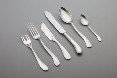 Seks stykker "Tulipan" bestikk: 1 bordkniv av Heinrich Vogeler