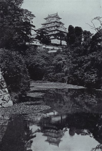 Et føydalslott, fra graven (s/hv-bilde) av Herbert Ponting