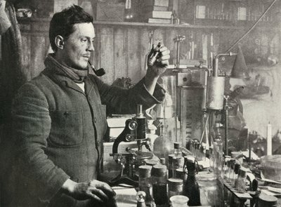 Dr. Atkinson i sitt laboratorium, 15. september 1911, 1913 av Herbert Ponting