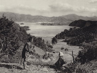 Japan på 1920-tallet: Kawaguchi-sjøen (s/hvitt-bilde) av Herbert Ponting