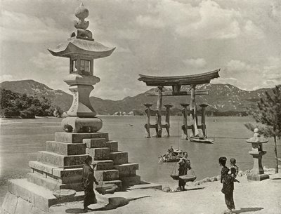 Miyajima, 1910. av Herbert Ponting