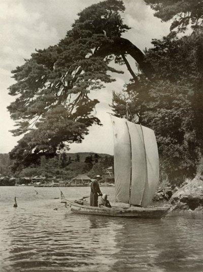 På Matsushima Bay, 1910. av Herbert Ponting
