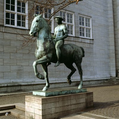 The Rider, 1908 (bronse) av Hermann Hahn
