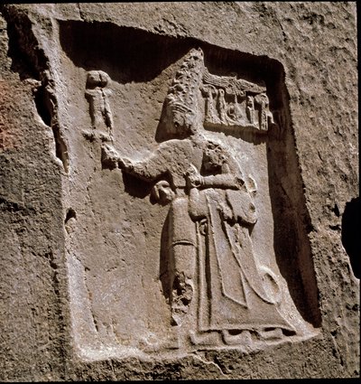 Kong Tudhaliya beskytter av en guddommelig (Lavrelieff. rundt 1250-1220 f.Kr.) av Hittite
