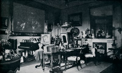 Queens Private Sitting Room i Osborne, c1899, 1901 av Hughes and Mullins