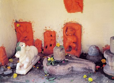 En helligdom av et kapell på Ganges av Indian School