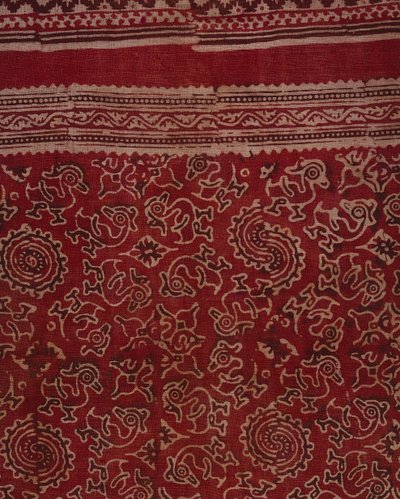 Blokktrykt tekstil for eksporthandel med gjess, lotusknopp og rosettmønster, indisk, ca. 1500 (bomull) (detalj) av Indian School