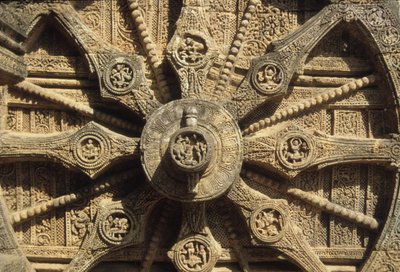 Vognhjul på bunnen av Surya-tempelet av Indian School