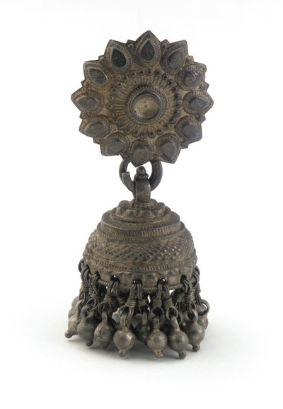 Øredobber (jhumka) (sølv) av Indian School