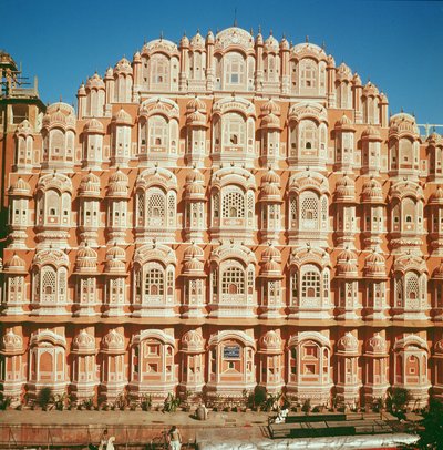 Hawa Mahal (Palace of the Winds) bygget i 1799 (se også 121219 og 208426) av Indian School
