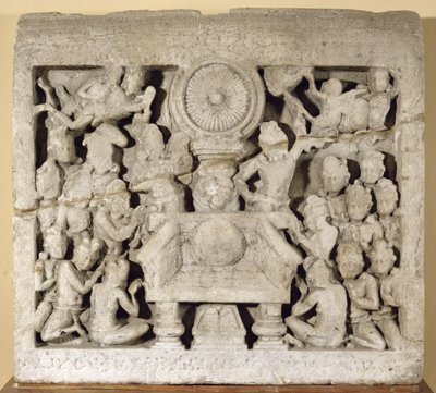 Tilbedelsen av de buddhistiske symbolene, Amaravati (kalkstein) av Indian School