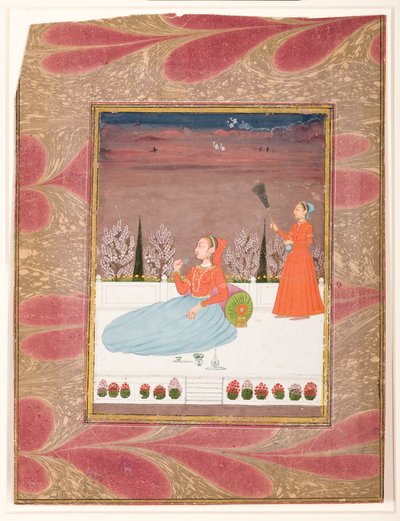 Kvinne sitter på en terrasse med en ledsager med en chauri, ca. 1735 (ugjennomsiktig wc og gull på papir) av Indian School