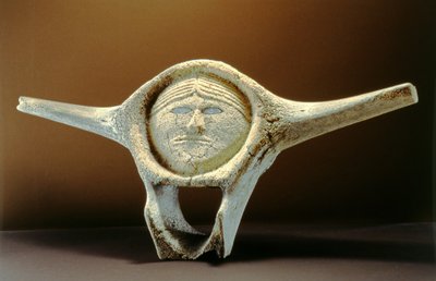 Janus Head, fra Cape Dorset (hvalvirvler) (for detaljer se 228681) av Inuit School