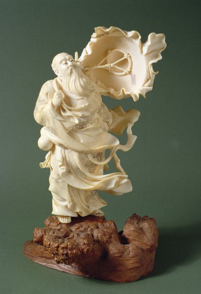Salvie med blåsende hatt, ca. 1900 (elfenben) av Ishikawa Komei