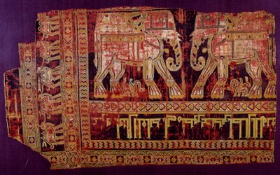 Islamsk kunst: Likkledet til Saint Josse. Silkestoff, 901 e.Kr. Fra klosteret Saint Josse, Khorasan, Chorasan eller Khurasan. Herat, moderne Afghanistan. Paris, Louvre-museet av Islamic School