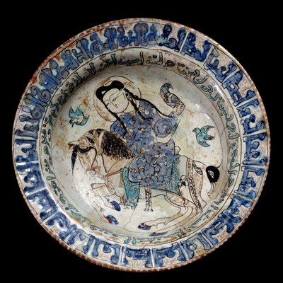 Islamsk kunst: falkonerrytterfat i keramikk. Begynnelsen av 1200-tallet. Fra Iran. Paris, Louvre-museet av Islamic School