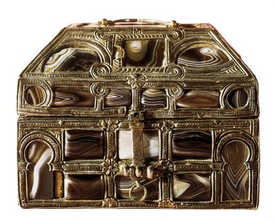 Mosarabisk kunst: agatboks laget av tre, agat og sølv. 1000-tallet Fra Real Colegiata av San Isidoro. Leon. Arkeologisk museum i Madrid, Spania av Islamic School