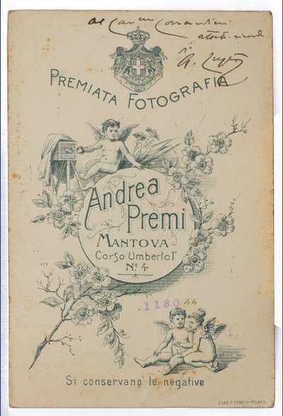 Baksiden av postkortet som skildrer maleren Albano Lugli av Italian Photographer