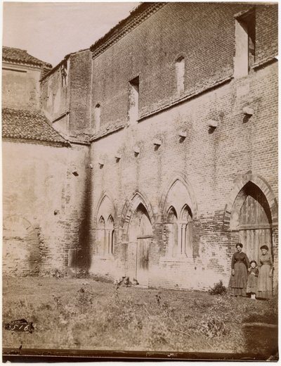 Eksteriør av Capitular-rommet, Pomposa-klosteret, Emilia-Romagna, Italia, fotografi av Luigi Ricci, Ravenna av Italian Photographer