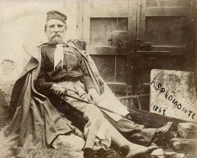 Giuseppe Garibaldi i Aspromonte, med skadet bein i 1862 av Italian Photographer
