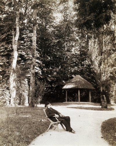 Giuseppe Verdi i hagen til Villa Verdi, Sant
