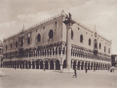 Dogepalasset (s/hvitt bilde) av Italian Photographer