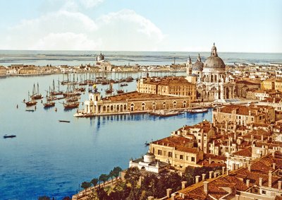 Santa Maria della Salute fra Campanile Tower på Markusplassen, Venezia, pub. ca. 1900 av Italian Photographer