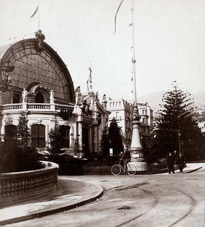Inngangen til Fine Arts Exposition i Montecarlo, i 1898, 25/02/1898 (s/hv-bilde) av Italian Photographer