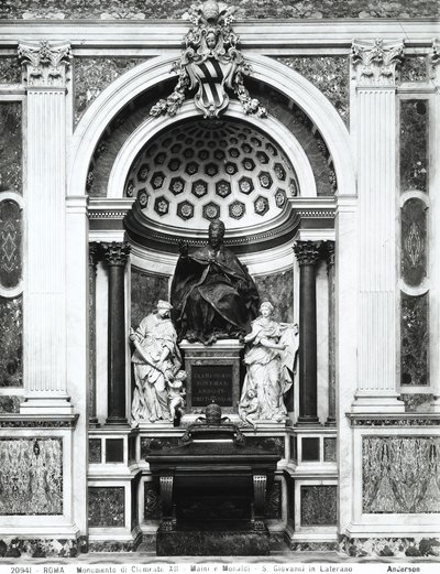 Monument til pave Clemens XII (1652-1740) med porfyr urne og søyler fra Pantheon, mellom Temperance (L.) og Prudence (R.) i Corsini Chapel (bronse, marmor, porfyr) (s/h foto) av Italian School