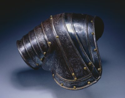 Pauldron for høyre skulder, ca. 1560-70 (blått og forgylt stål) av Italian School