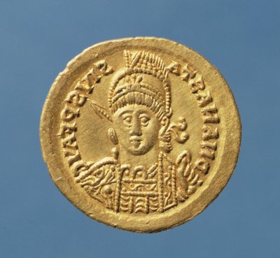 Solidus (forside) preget av Theodoric I (AD 471-AD 526) Østgotisk konge av Italia som kopierer en solidus av Anastasius bysantinske keiser (AD 491-AD 518) (gull) Inskripsjon: DN ANASTASIVS P F AVG av Italian School