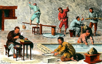 Papirproduksjon i Kina: forskjellige stadier av produksjon av papirark fra barken. Tegning av Ivan Pranishnikoff (1841-1909). Privat samling fra 1800-tallet av Ivan Pranishnikoff