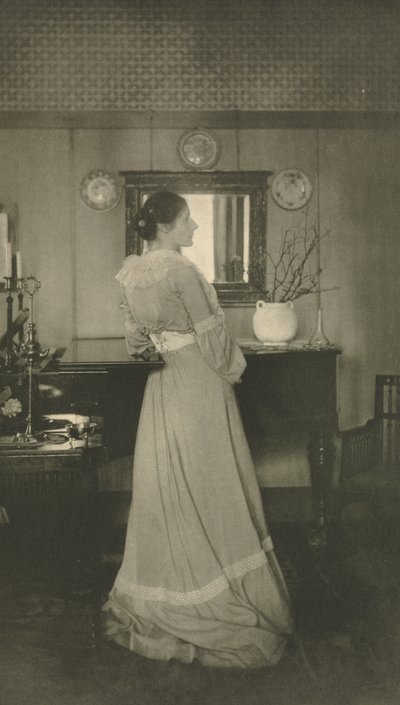 Kameraarbeid: Portrett av fru C., 1907. av J. Craig Annan