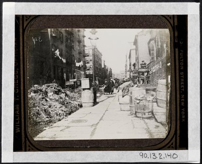 Tammany Street Cleaning før Warings Day, foran Varick Place 9, ca. 1890 av Jacob August Riis