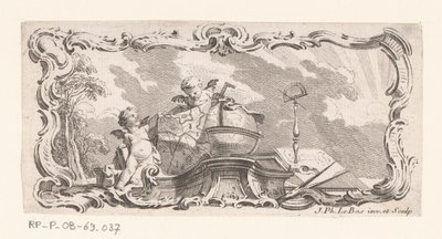 Vignette med to putti med kart, globus og måleinstrumenter av Jacques Philippe Le Bas