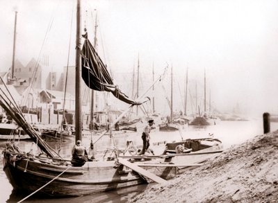 Kanalbåter, Rotterdam, 1898. av James Batkin