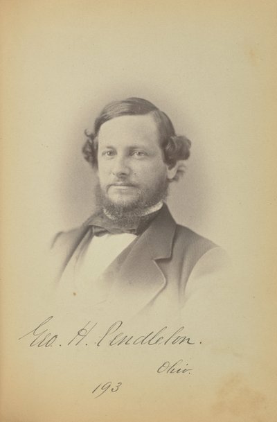  av James Earle McClees