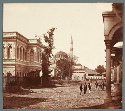 «Gaten i Tophanna» [Istanbul. Gate i Tophane - i bakgrunnen en moské] av James Robertson
