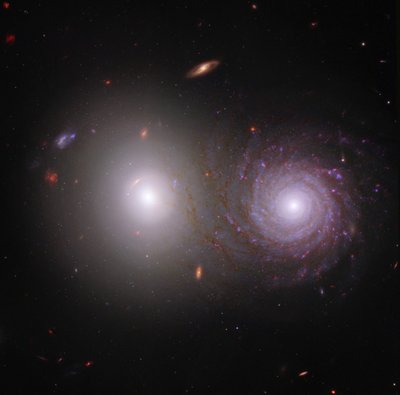 Interacting Galaxies VV 191 (Webb og Hubble Composite Image) av James Webb Space Telescope (NASA)