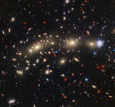 MACS 0416 (Hubble ACS og WFC3 + Webb NIRCam-bilde) av James Webb Space Telescope (NASA)