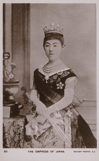Keiserinne Shoken, kone til keiser Meiji av Japan (s/hv-bilde) av Japanese Photographer