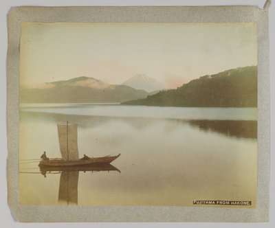 Fujiyama fra Hakone, Kanagawa Prefecture, Japan (håndfarget svart/hvitt-bilde) av Japanese Photographer
