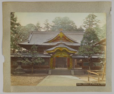 Tempel i Uyeno, Tokyo, Japan (håndfarget svart/hvitt-bilde) av Japanese Photographer