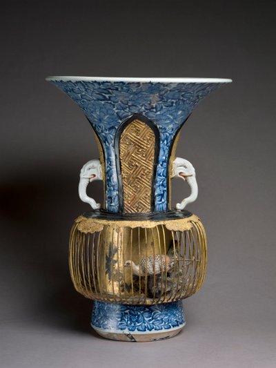 Fuglebur vase, ca. 1720 (blandet media) av Japanese School