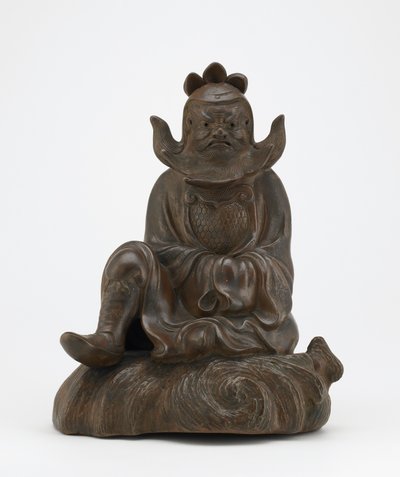 Figur av Shoki, demonutkjemperen, sittende på en stein, Imbe, Okayama prefektur, Edo-perioden eller Meiji-tiden (keramikk) av Japanese School