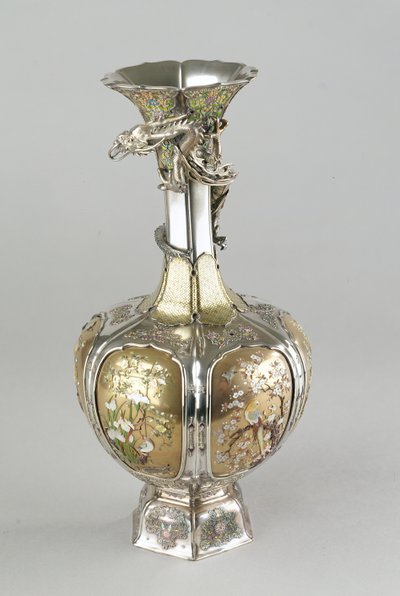 Sølv, forgylt og emalje shibayama vase, sent på 1800-tallet (metallarbeid) av Japanese School