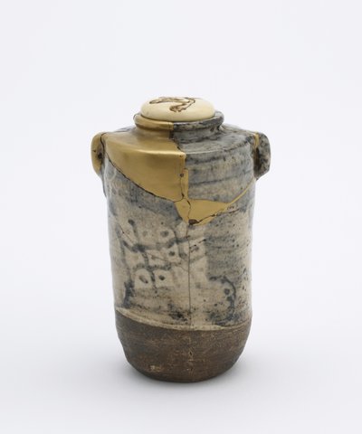 Tebeholder med to ører, i Oribe-stil, Kyoto, Kyoto-fu, Edo-perioden, sent på 1600- eller tidlig på 1800-tallet (keramikk) av Japanese School